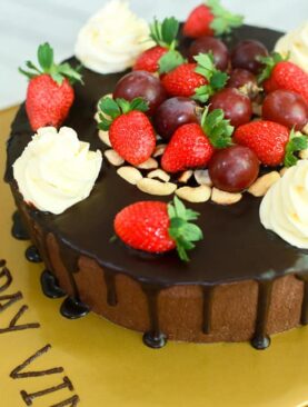 Strawberry Chocolate Cake